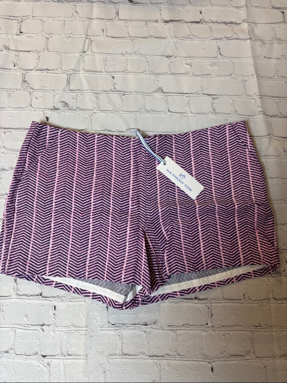 Southern Tide Women's Pink Chevron High-Rise Shorts NWT (0005)